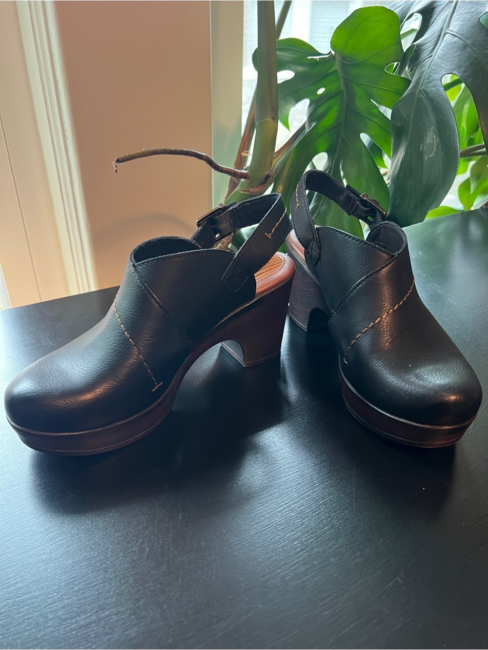 Boc Black Slingback Clogs Size 8